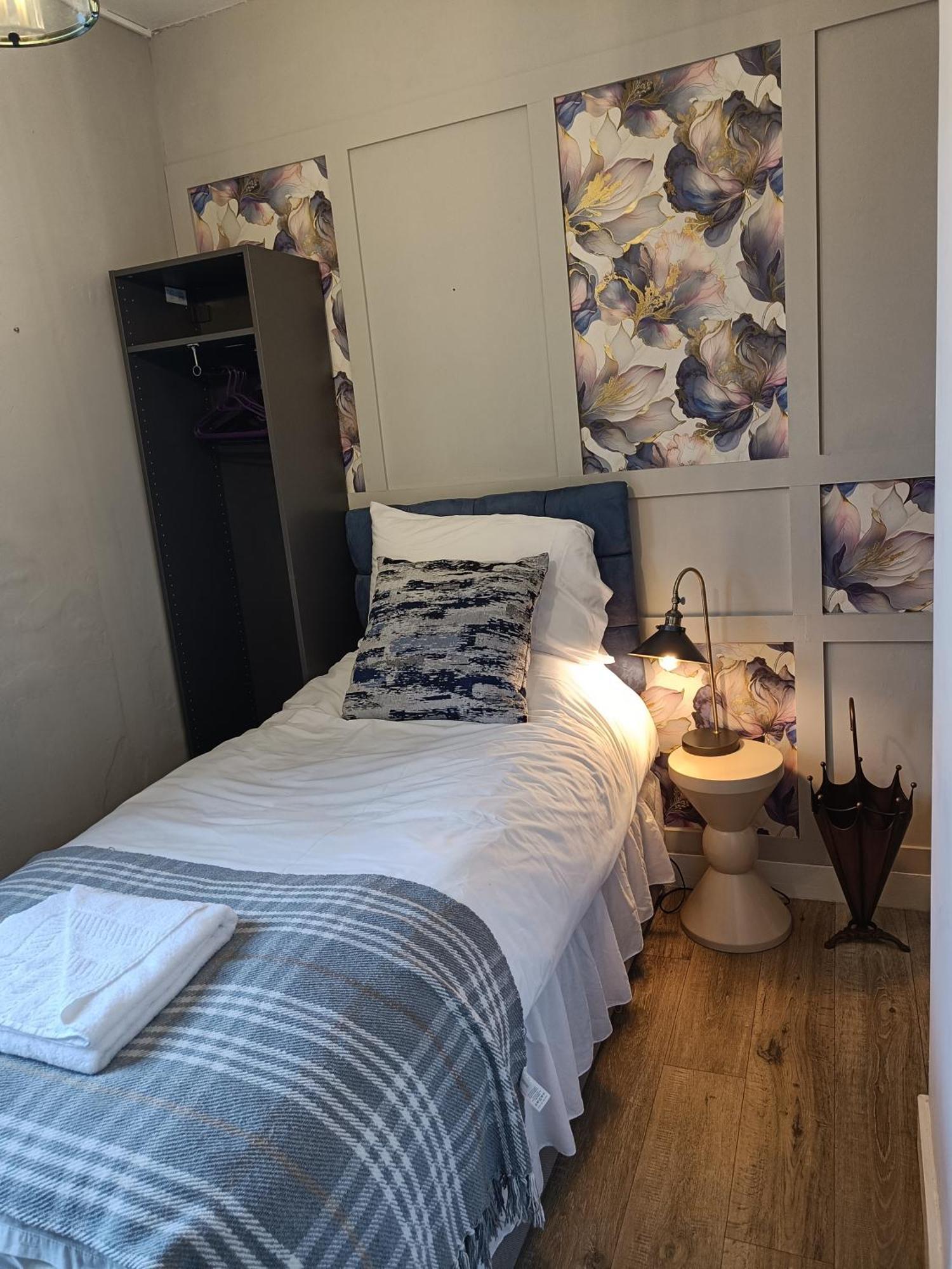 Rooms On The Prom Челтнъм Екстериор снимка